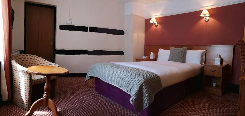 Tudor Lodge Hotel - Oda