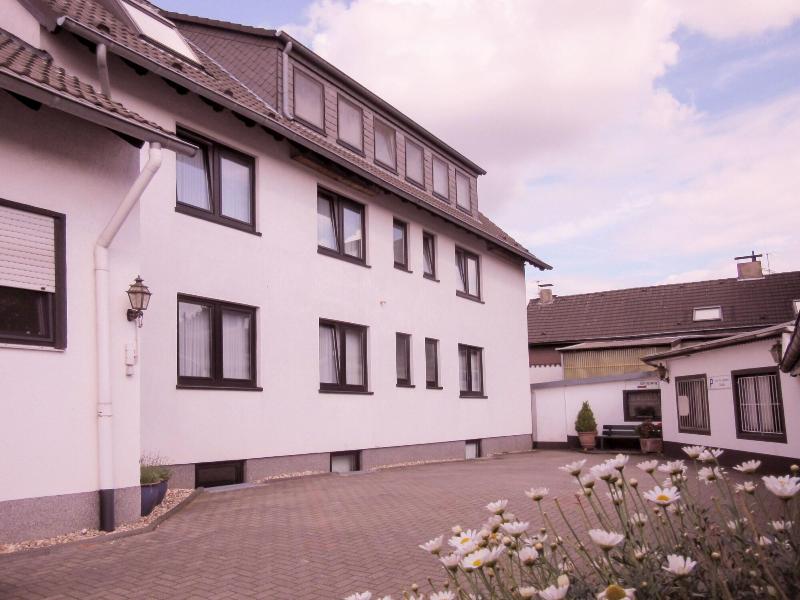 Hotel Zur Flora - Genel