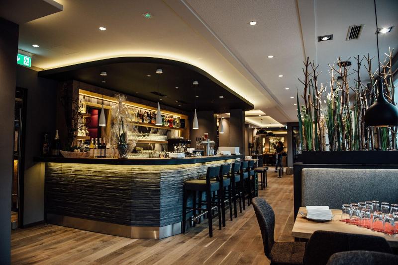 Hotel Und Restaurant Schmachtendorf - Bar