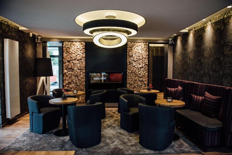 Hotel Und Restaurant Schmachtendorf - Lobi