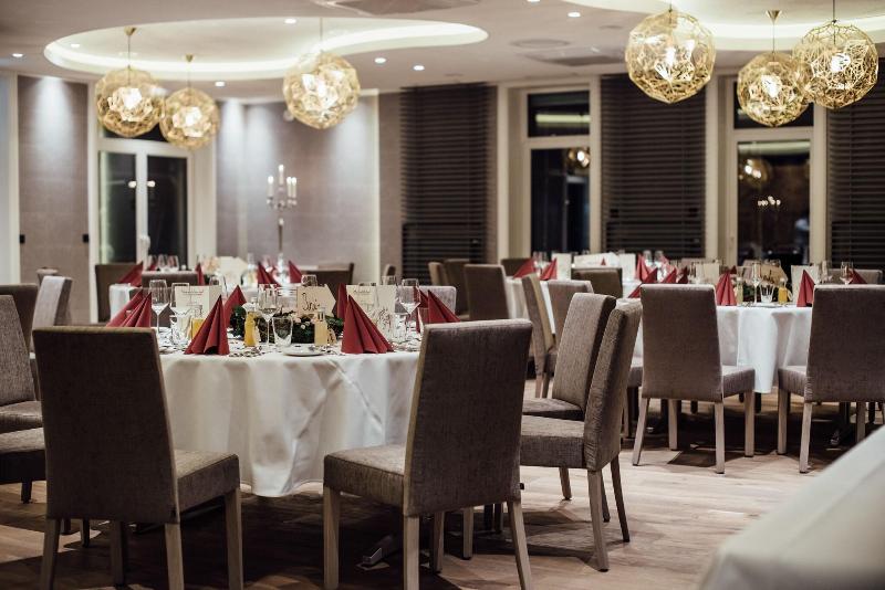 Hotel Und Restaurant Schmachtendorf - Restoran