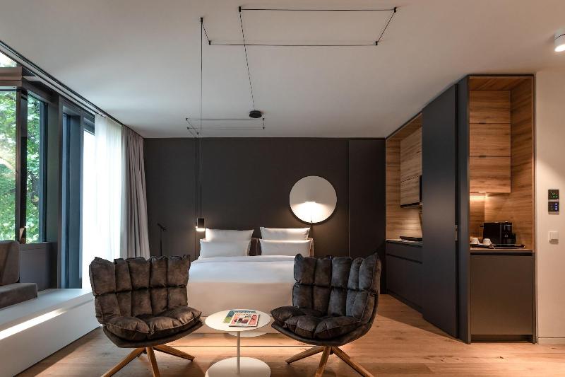 KPM Hotel & Residences - Lobi