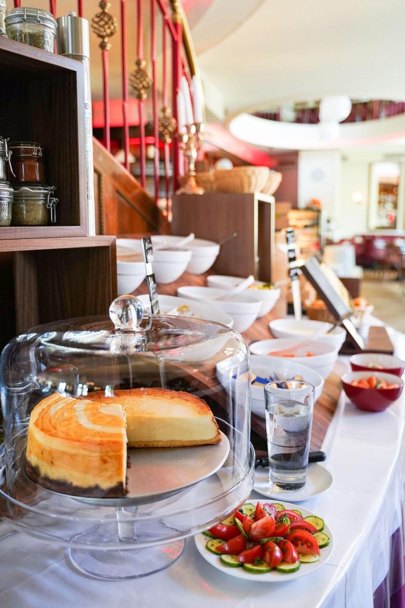 Bed & Breakfast am Luisenplatz - Restoran