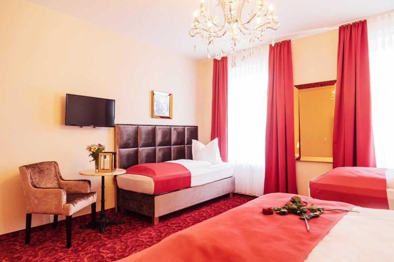 Hotel Hamburger Perle - Oda