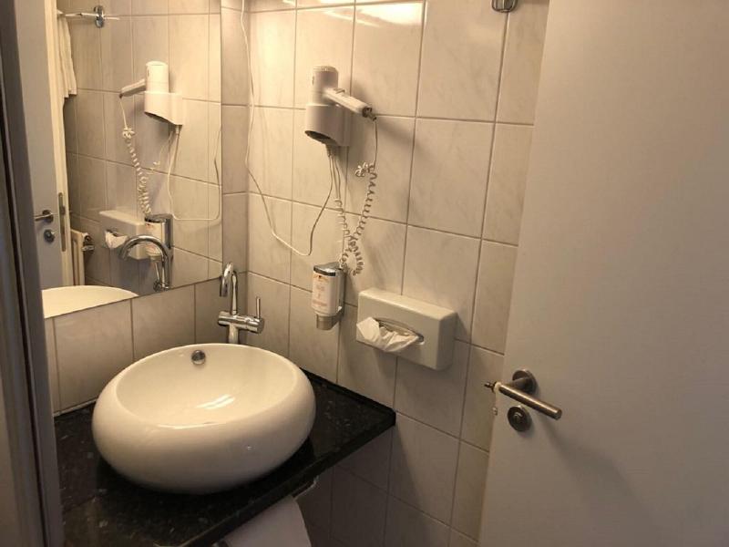 Wilhelms Haven Hotel - Oda