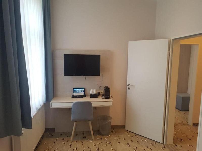 Wilhelms Haven Hotel - Oda