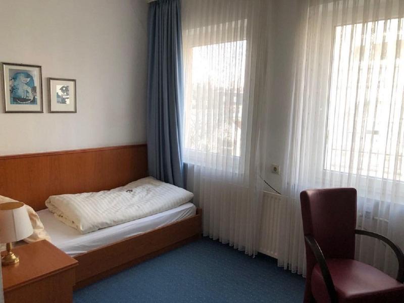 Wilhelms Haven Hotel - Oda