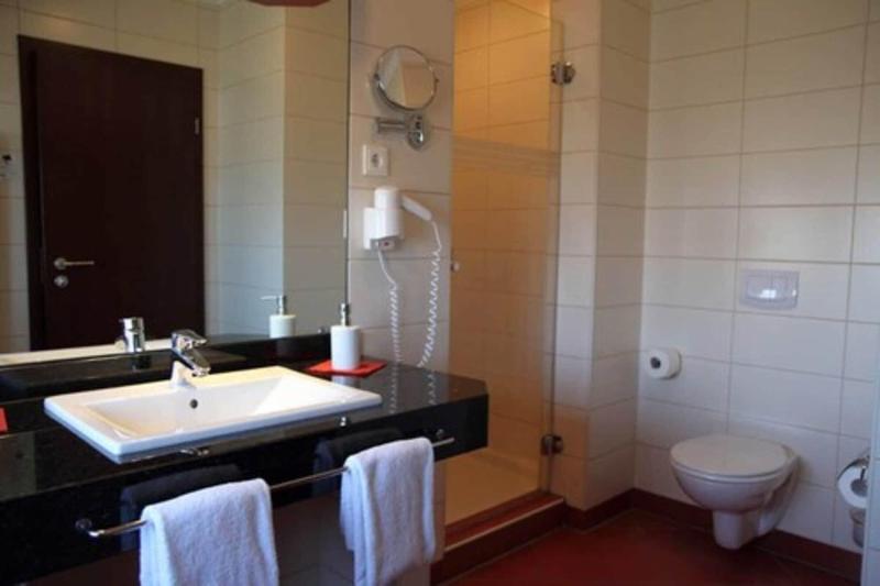 Hotel Adena - Oda