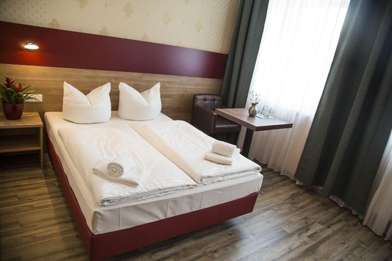 Alexander Business Hotel - Genel