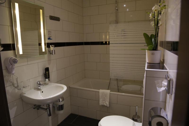 Alexander Business Hotel - Oda