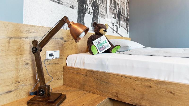 tinyTwice Hotel Wiesbaden - Oda