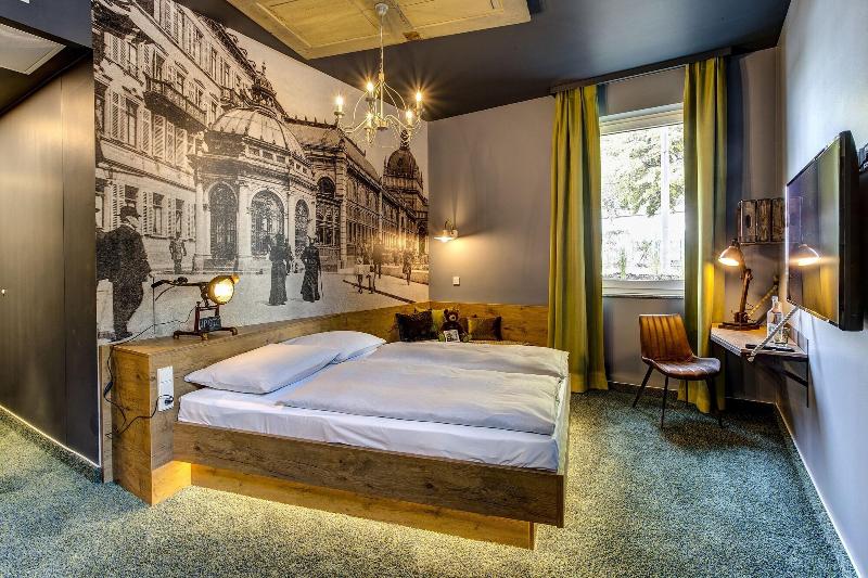 tinyTwice Hotel Wiesbaden - Oda