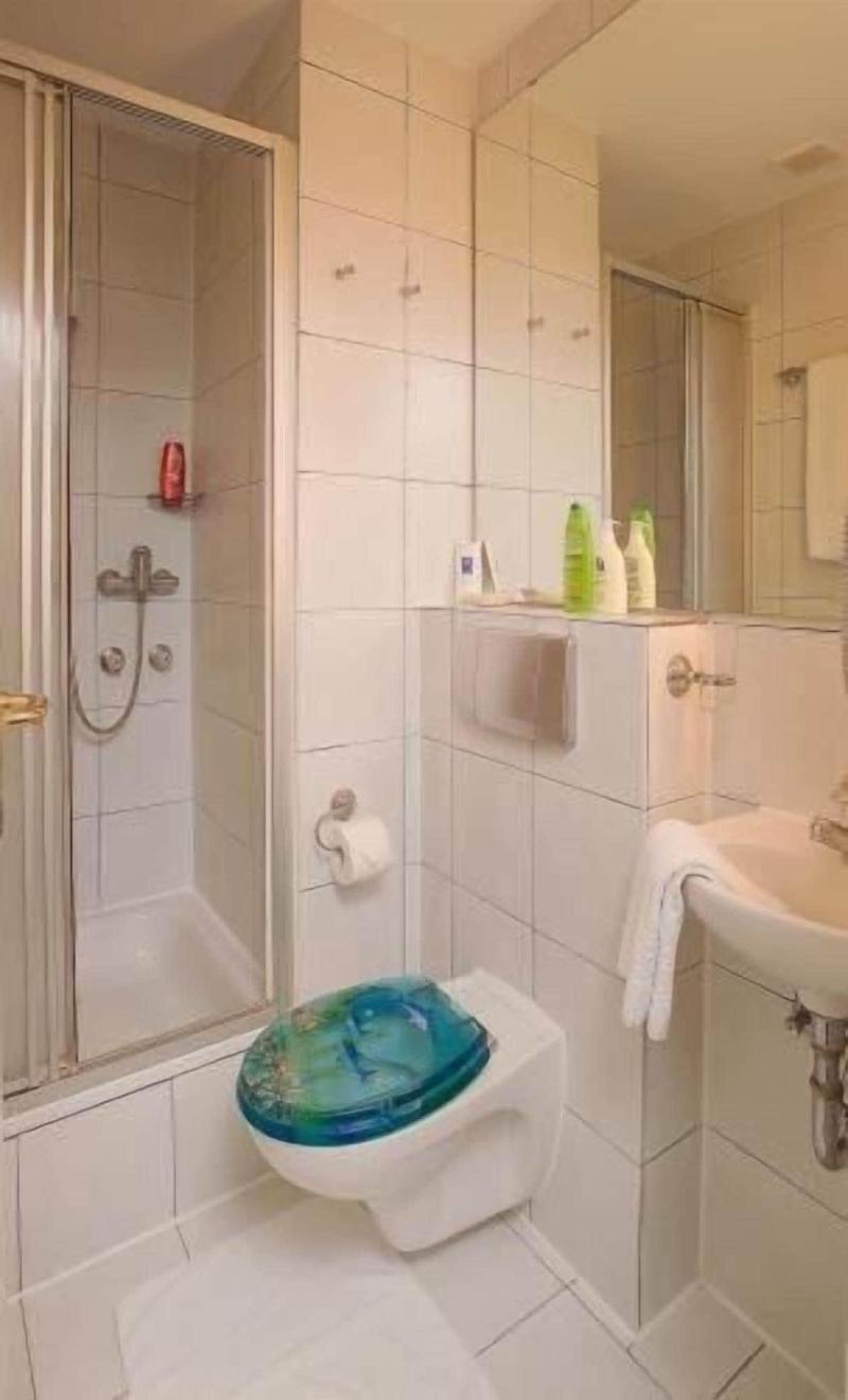 Hotel Garni Frankfurt - Oda