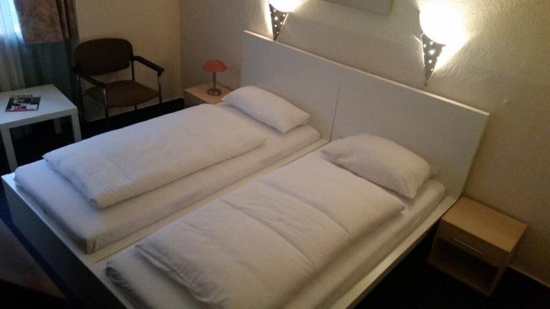 Hotel Garni Frankfurt - Oda
