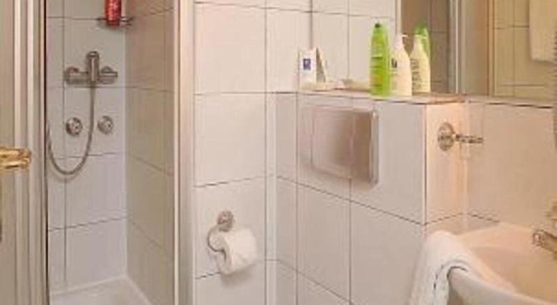 Hotel Garni Frankfurt - Oda