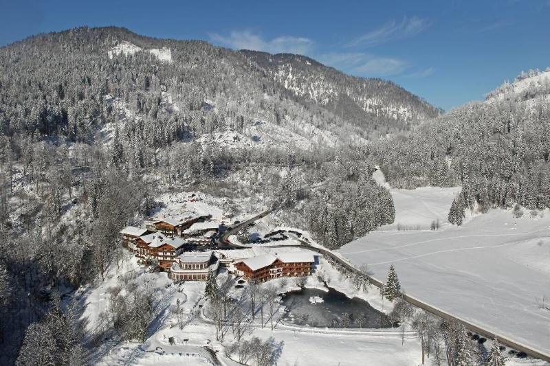 Feuriger Tatzlwurm Berghotel & Spa BW Signature - Genel