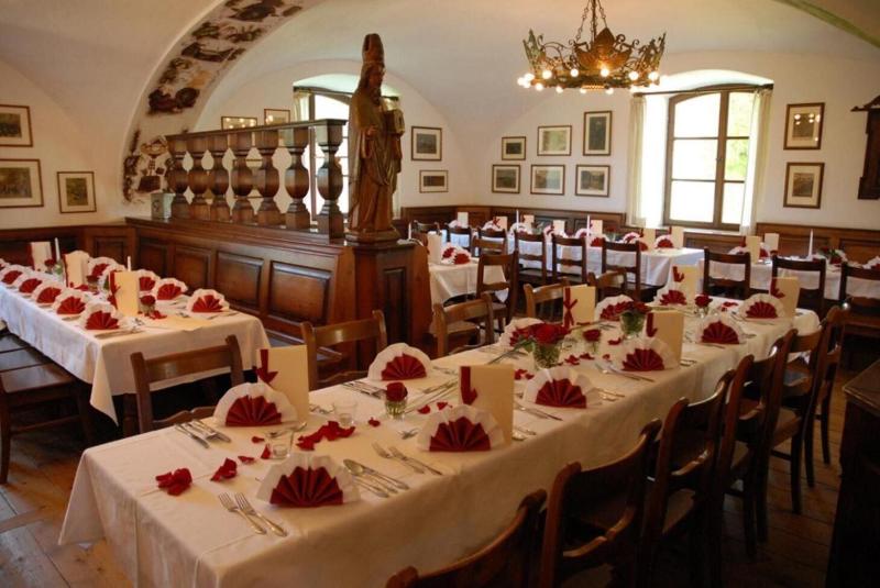 Klostergasthof Raitenhaslach - Restoran