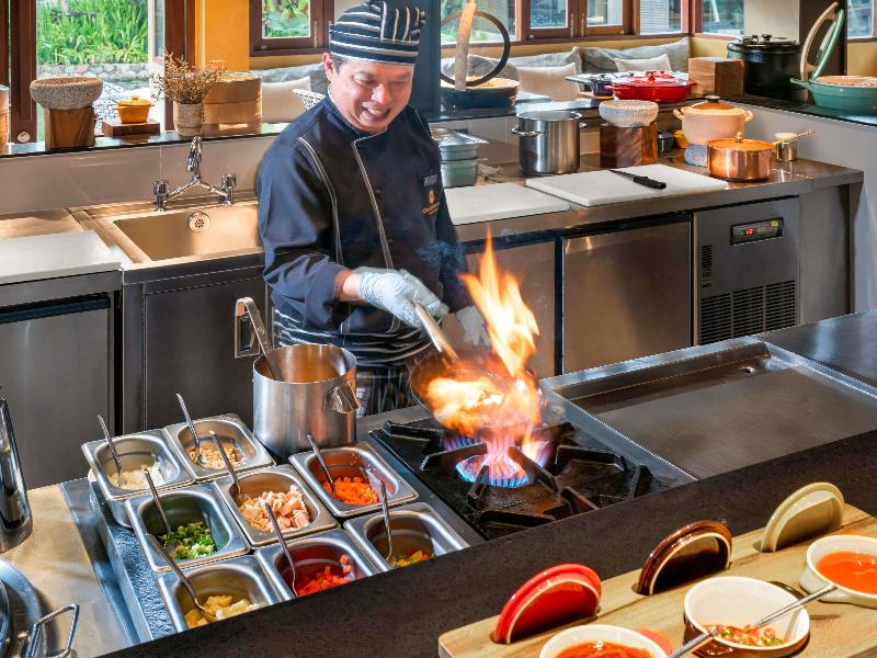 Grand Mercure Khao Lak Bangsak - Restoran