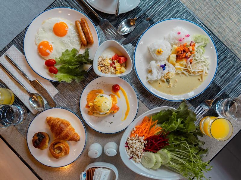 Grand Mercure Khao Lak Bangsak - Restoran