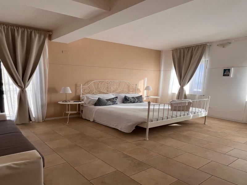 Regina Margherita B&B - Genel