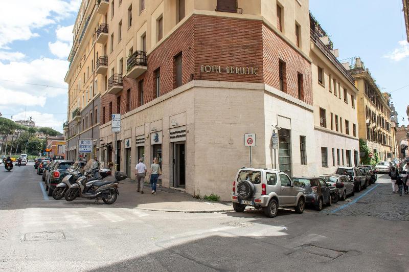 Art Atelier Borgo - Genel