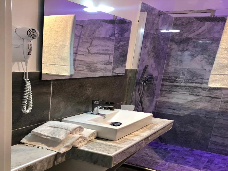 Art Atelier Borgo - Oda