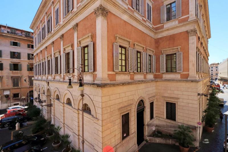Piazza Venezia Grand Suite - Genel