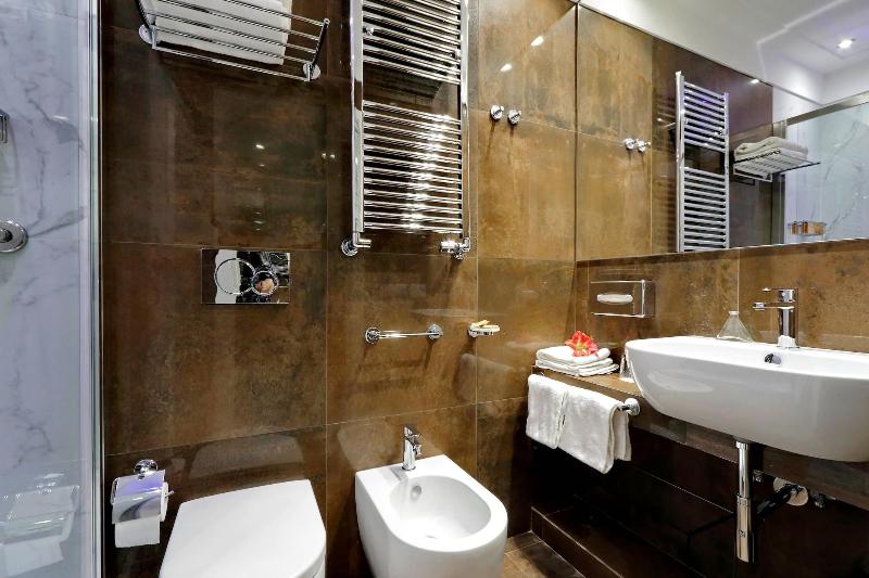 Piazza Venezia Grand Suite - Oda