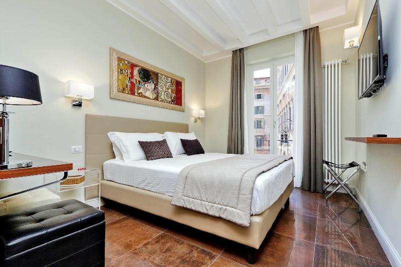 Piazza Venezia Grand Suite - Oda