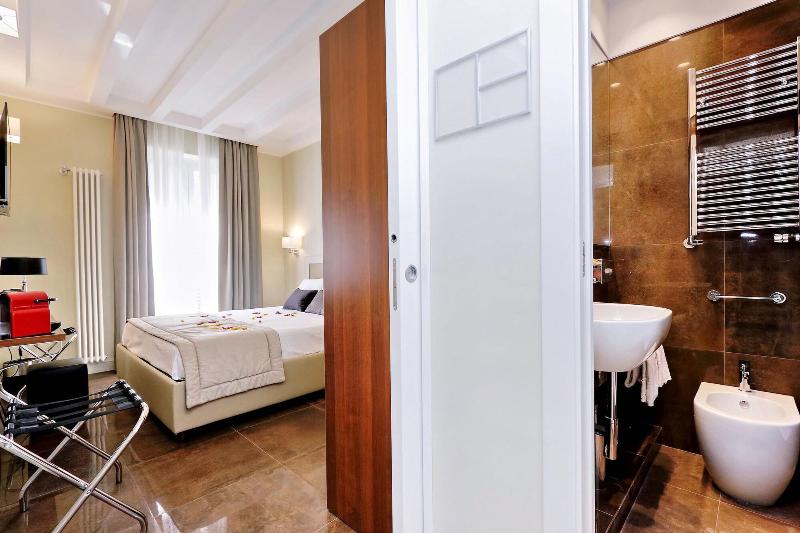 Piazza Venezia Grand Suite - Oda