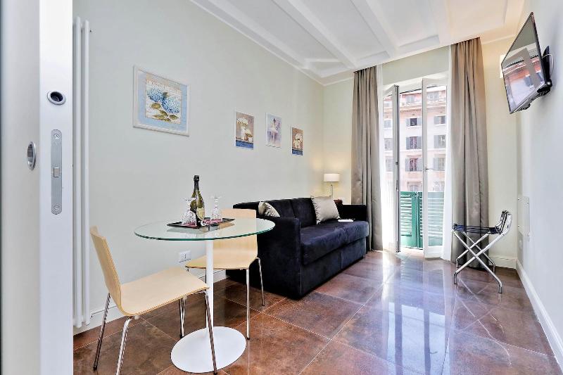 Piazza Venezia Grand Suite - Oda
