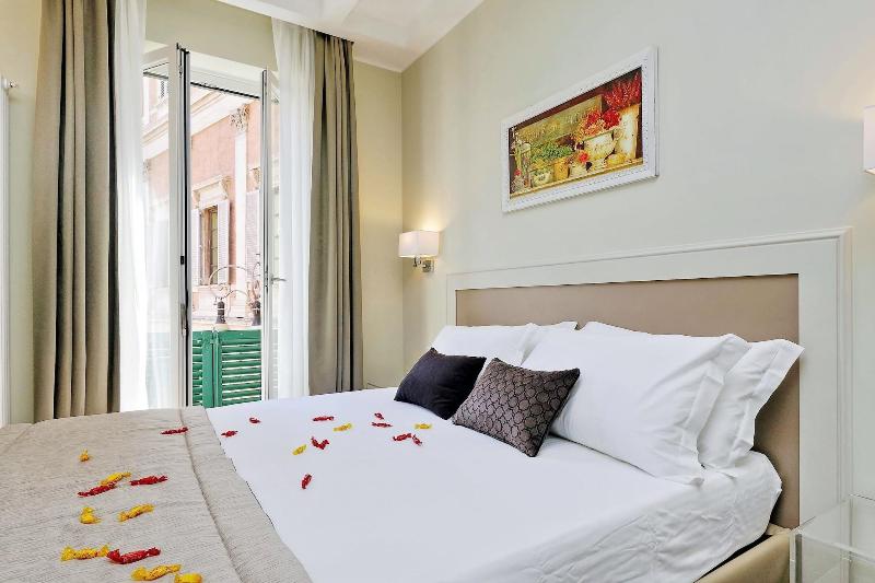 Piazza Venezia Grand Suite - Oda
