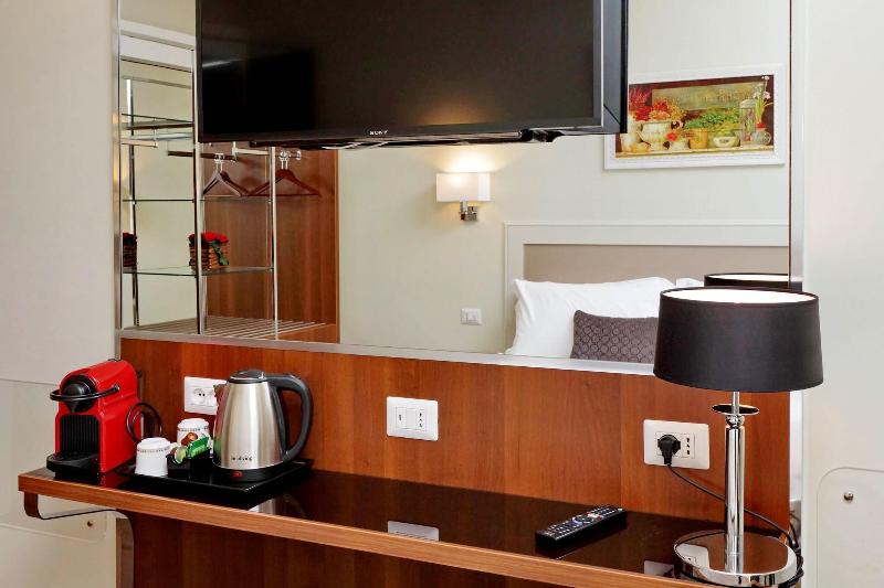 Piazza Venezia Grand Suite - Oda