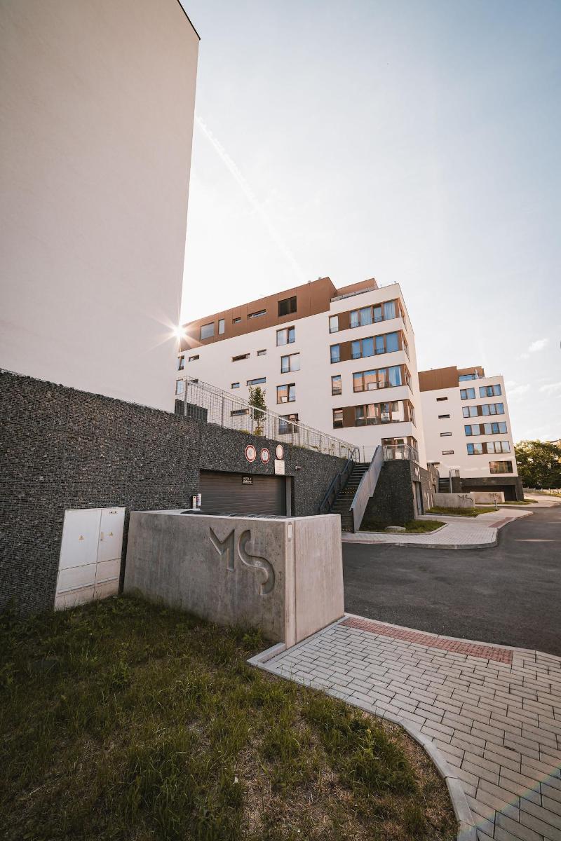 Avenue Pallova 28 - Genel