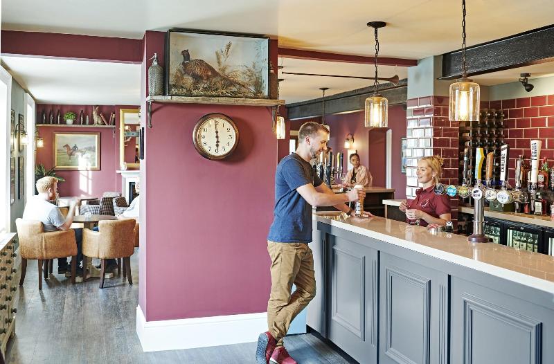 The Frampton Arms - Bar