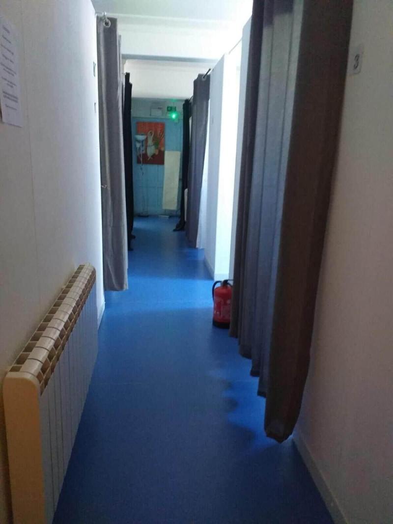 The Queens Hostel - Lobi