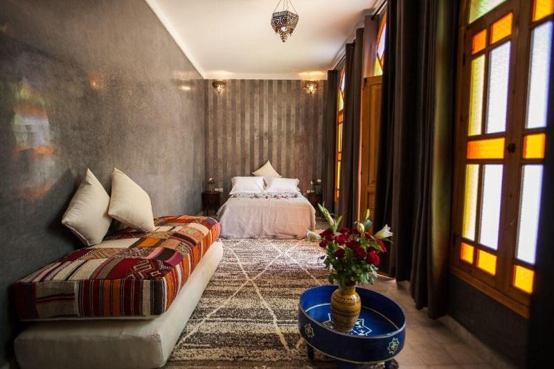 Riad 111 - Genel