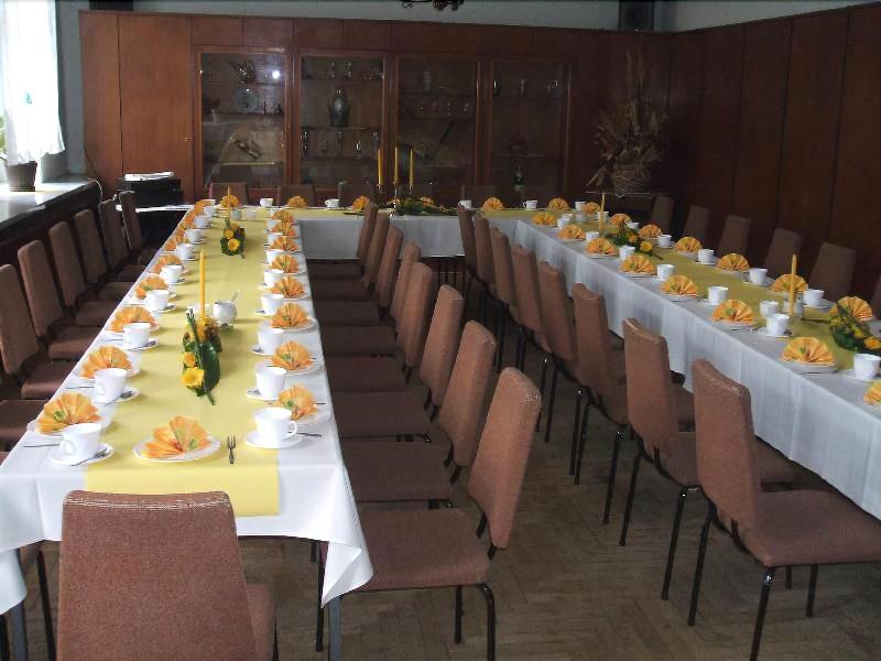 Gasthaus & Pension Zum Schwarzen Adler - Toplantı