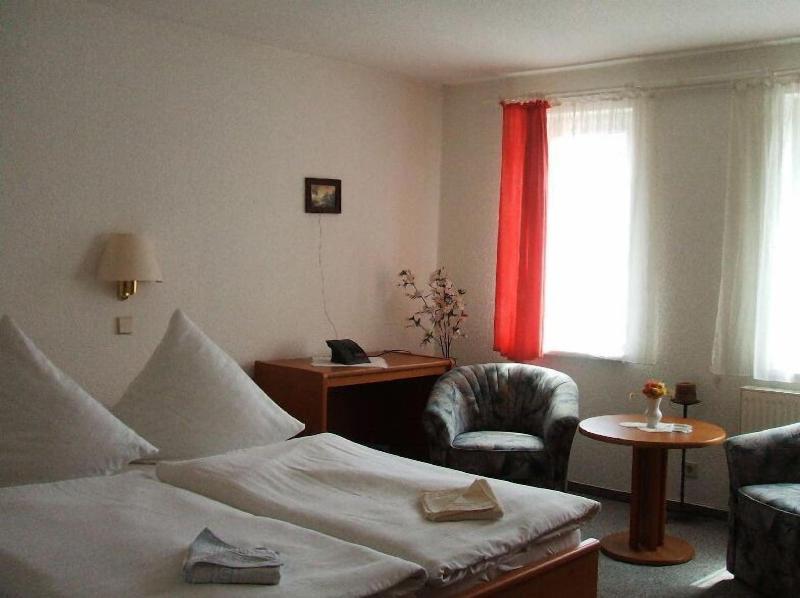 Gasthaus & Pension Zum Schwarzen Adler - Oda