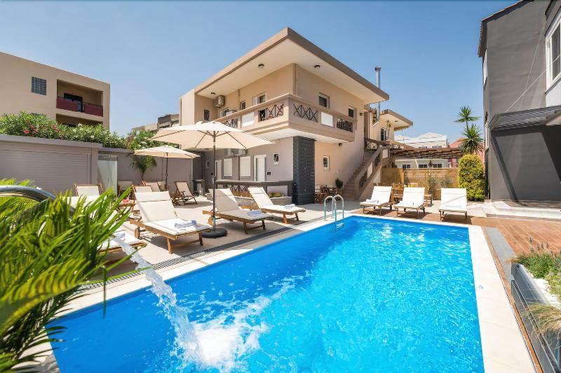 Sun Ray Luxury Aparthotel - Genel
