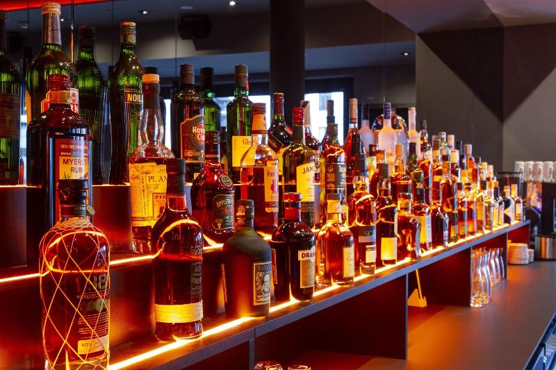 Qube Hotel Bahnstadt - Bar