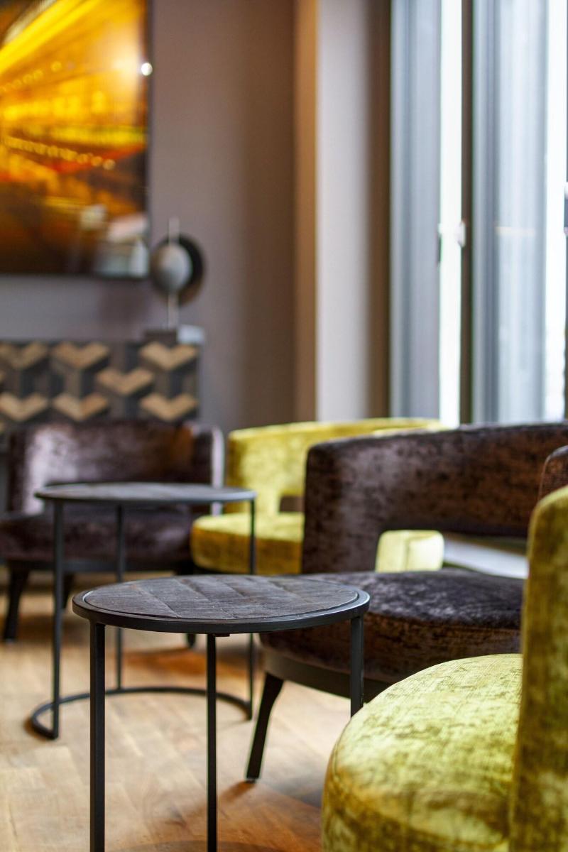 Qube Hotel Bahnstadt - Lobi