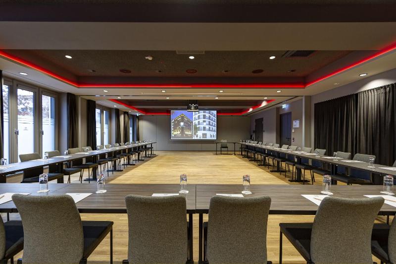 Qube Hotel Bahnstadt - Toplantı