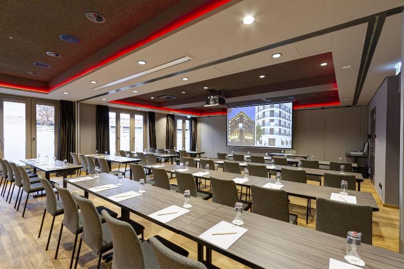 Qube Hotel Bahnstadt - Toplantı