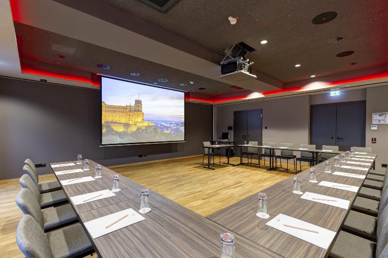 Qube Hotel Bahnstadt - Toplantı