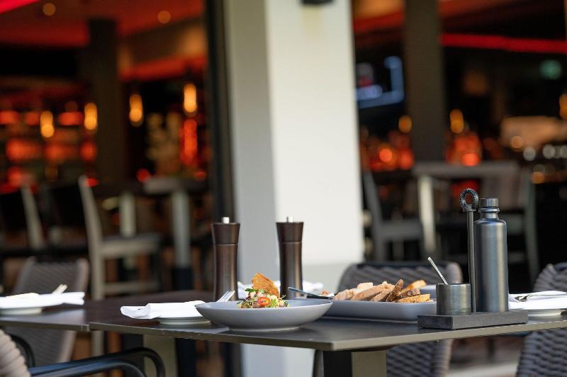 Qube Hotel Bahnstadt - Restoran