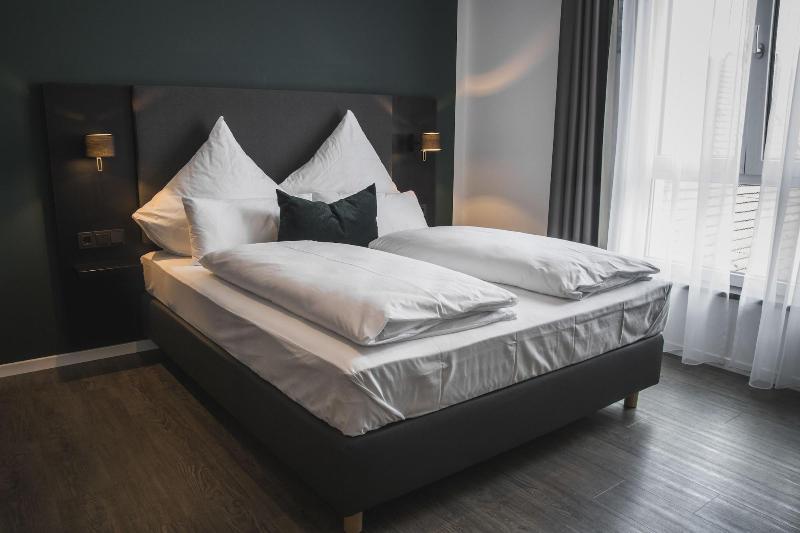 Hayta Hotel Stuttgart Airport Messe - Lobi