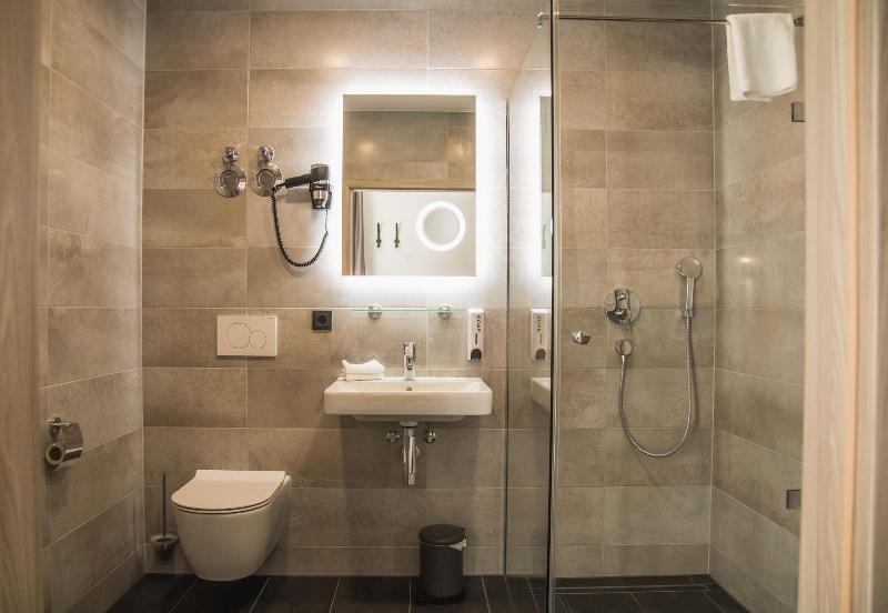 Hayta Hotel Stuttgart Airport Messe - Oda