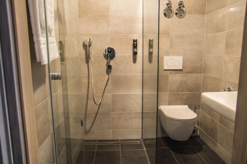 Hayta Hotel Stuttgart Airport Messe - Oda