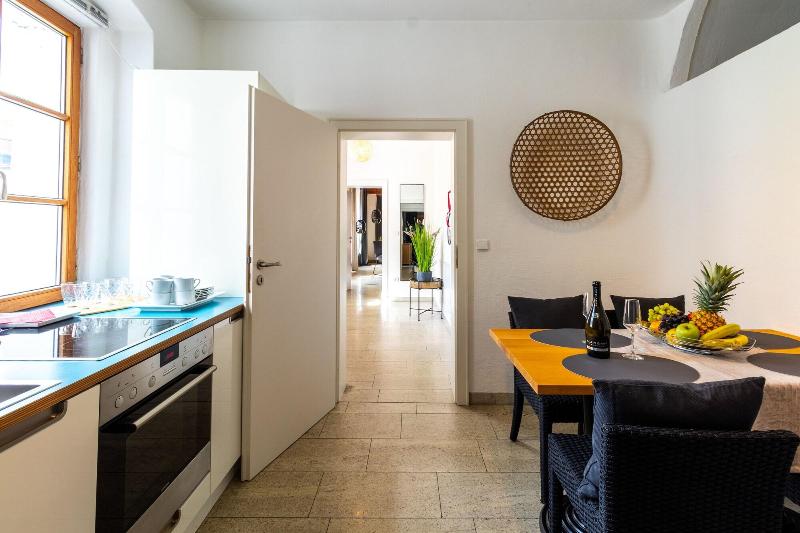 BARONHAUS Aparthotel & Suites - Oda